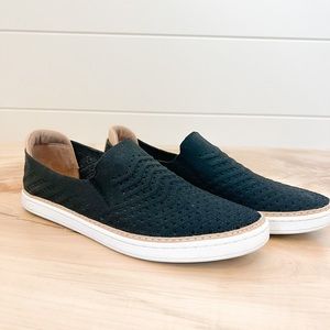 Ugg Sammy Casual Slip On-Size 9